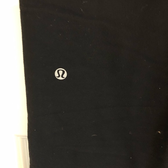 LuluLemon Astro Pant size 2 - Picture 4 of 5